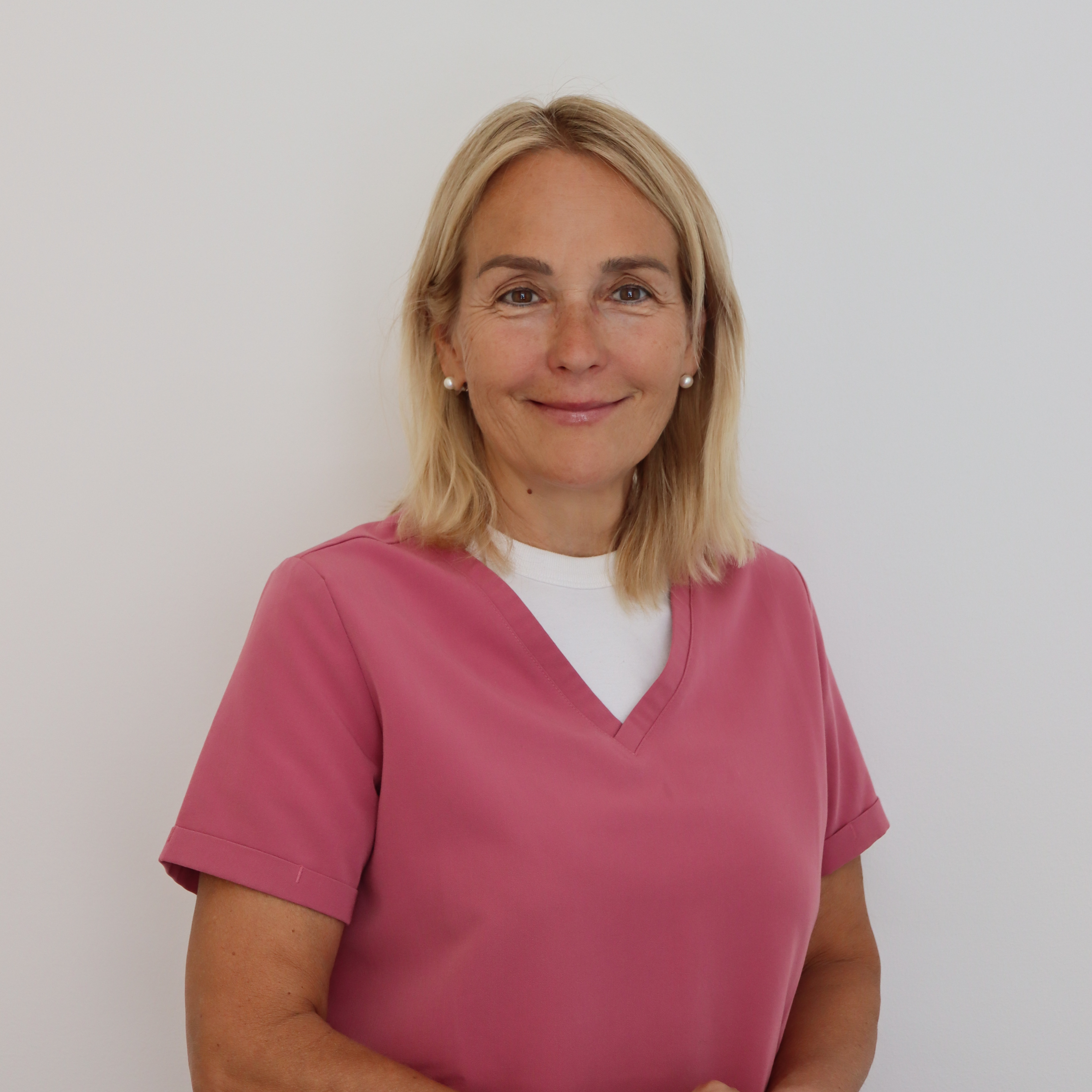Dr. Judit Lisztes